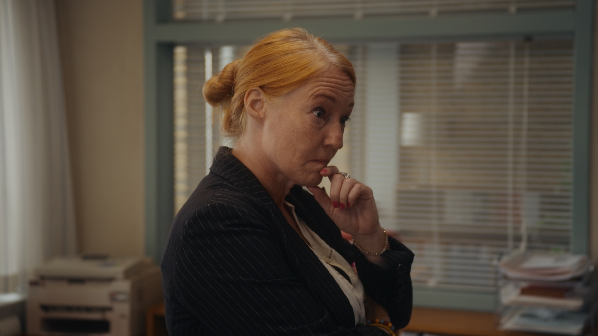 Office scene from the bookkeeping law campaign